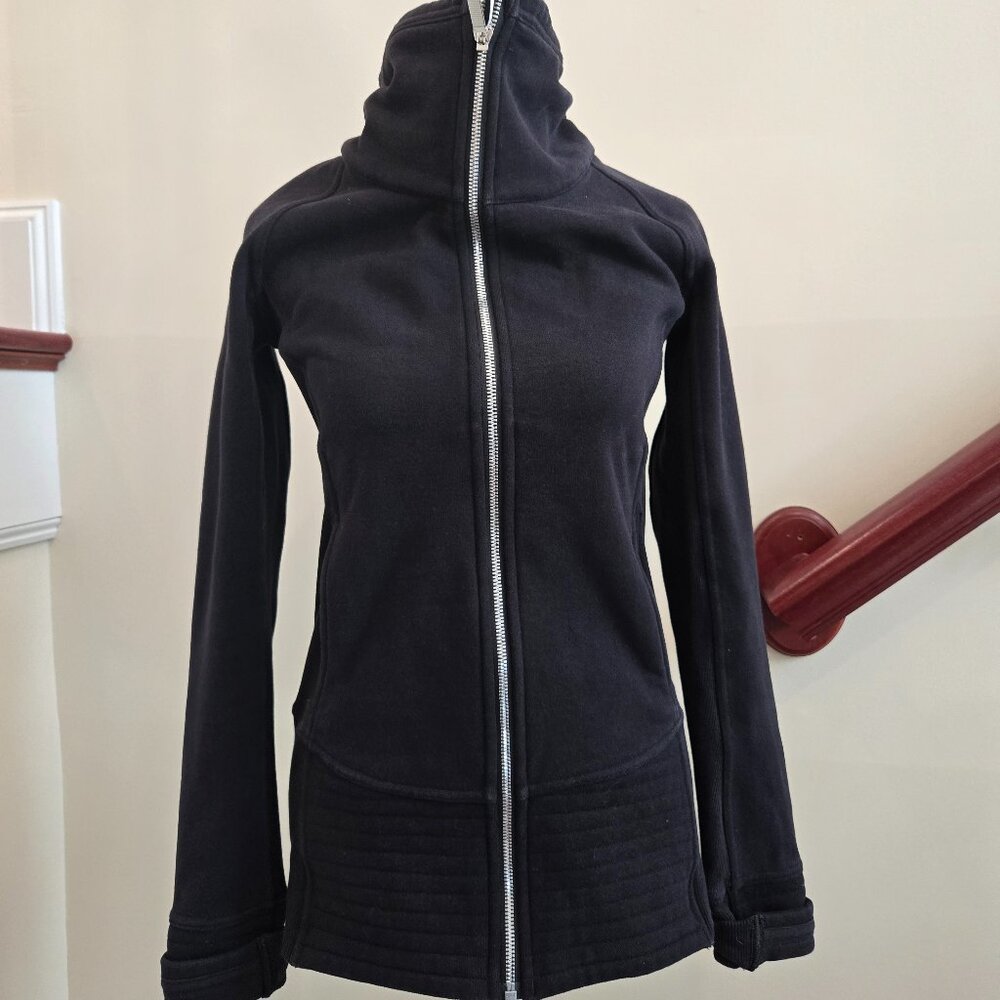 Lululemon jacket